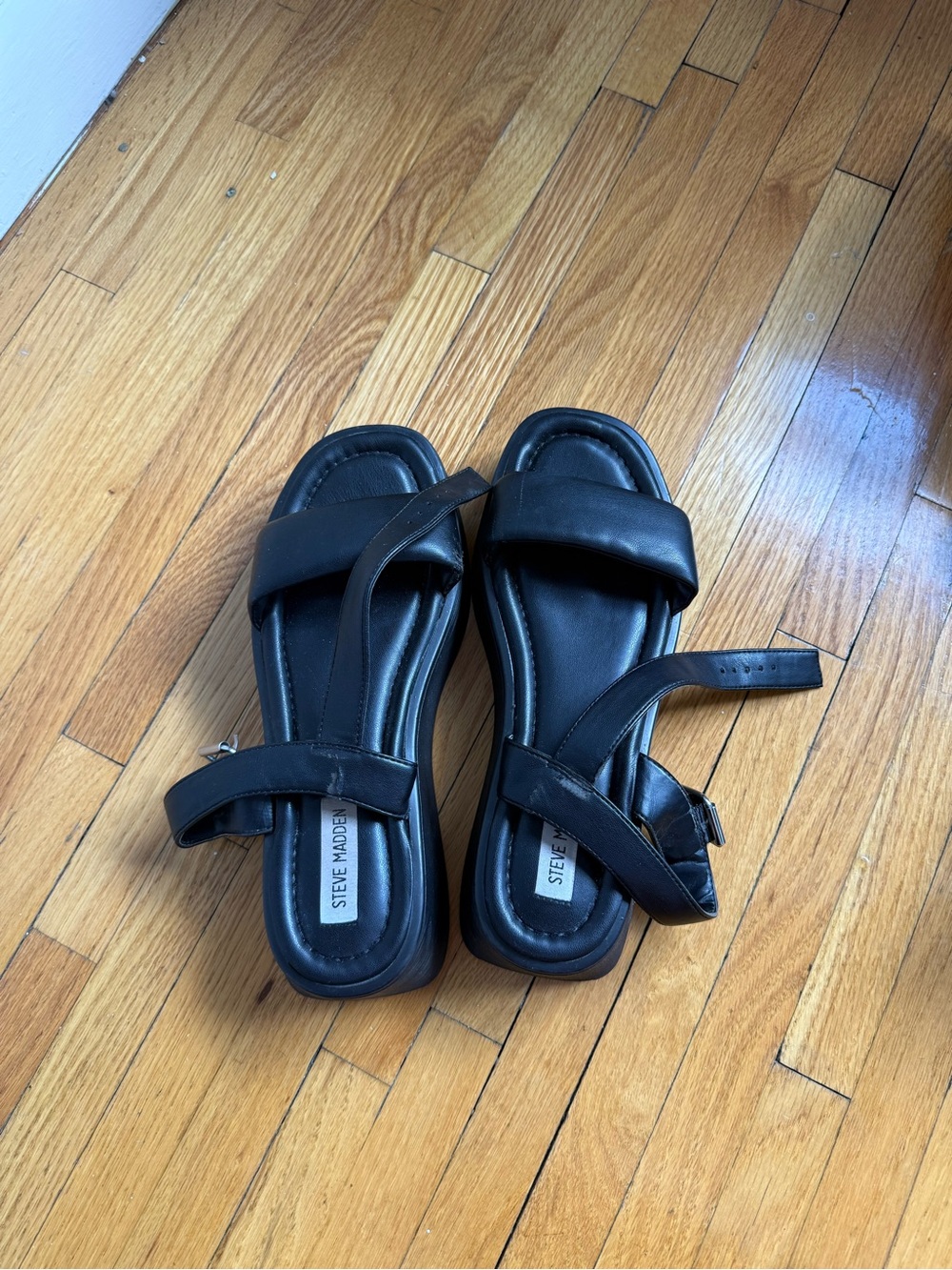 Steve Madden Black Chunky Platform Sandals size 7.5